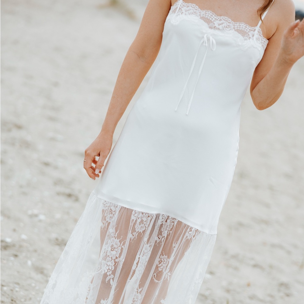 Show Me Your MuMu White Celine Dress
